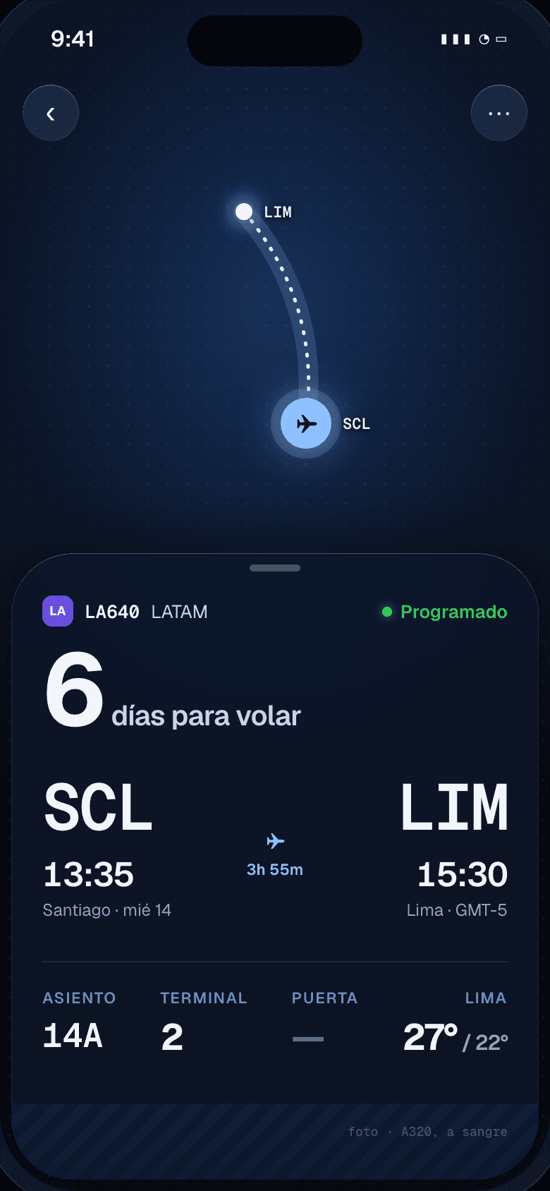 Detalle de vuelo en Flisty con hora local, asiento, terminal y puerta